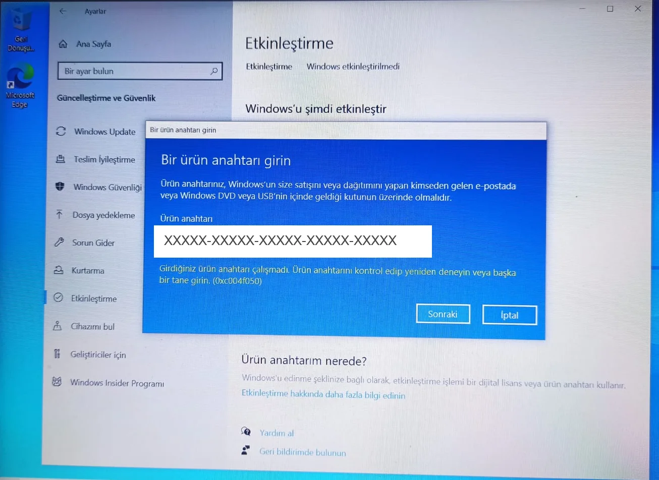 Windows Ayarlar ekranında "Ürün anahtarını değiştir" ve 25 haneli anahtar giriş kutusu